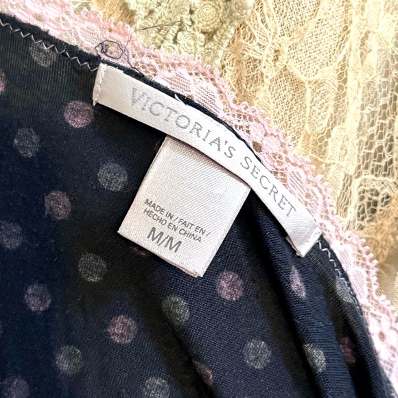 LIKE NEW!!!! M Victoria Secret Black Romper - Picture 6 of 6